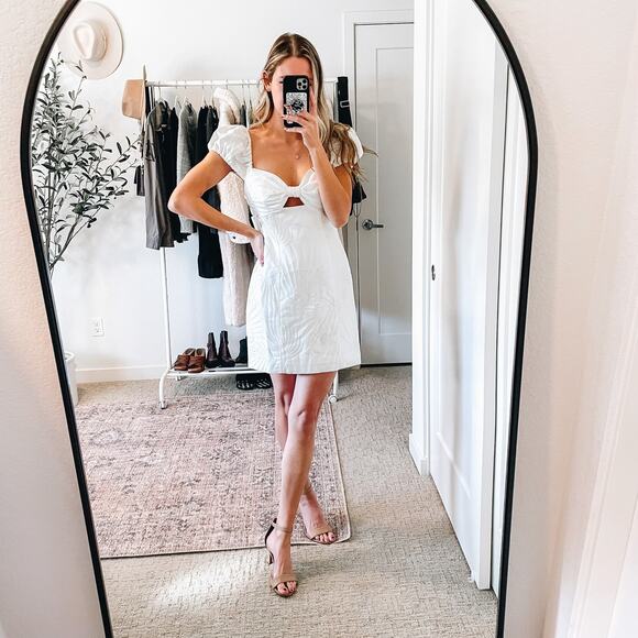 Significant Other Celia White Embroidered Palm Puff Sleeve Mini Dress NWT 6 - Picture 4 of 11